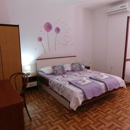 Guest House Ivanka Хвар Екстер'єр фото